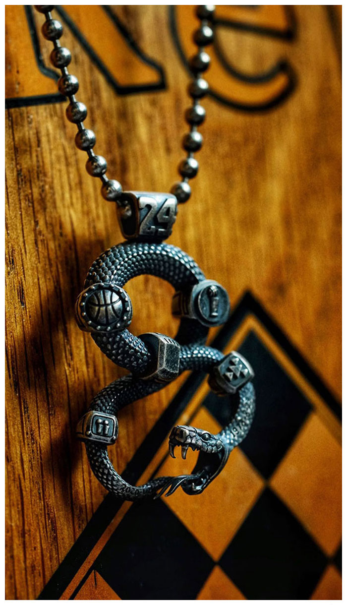 Black Mamba Pendant